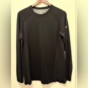 Fabletics Long-Sleeved T-Shirt M Gray Made of Stretchy Fabric Black Long Sleeve
